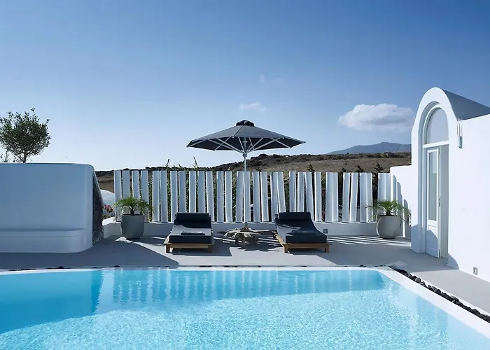 Vila Relaxing & Ambient Santorini 2 Bedrooms Cave Stone *