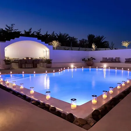 Santorini Stone Villa: Cave Retreat With Private Pool And Views Karterados (Santorini)