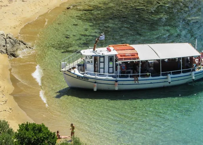 Relaxing & Ambient Santorini 2 Bedrooms Cave Stone Villa *