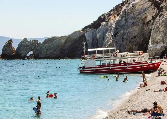 Relaxing & Ambient Santorini 2 Bedrooms Cave Stone * Karterádosz