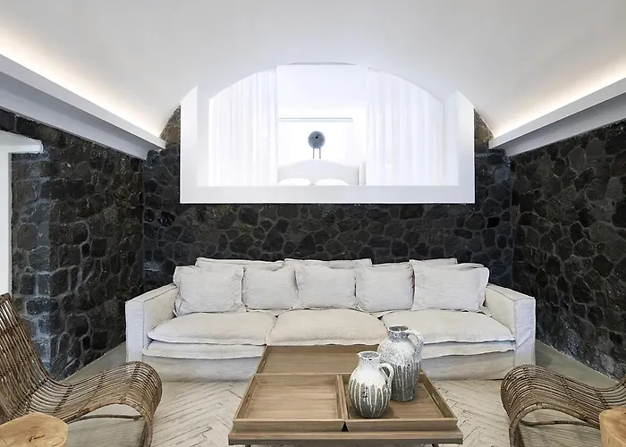 Relaxing & Ambient Santorini 2 Bedrooms Cave Stone * Karterádosz