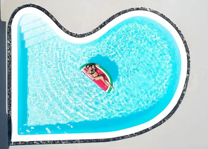 Willa Relaxing & Ambient Santorini 2 Bedrooms Cave Stone *